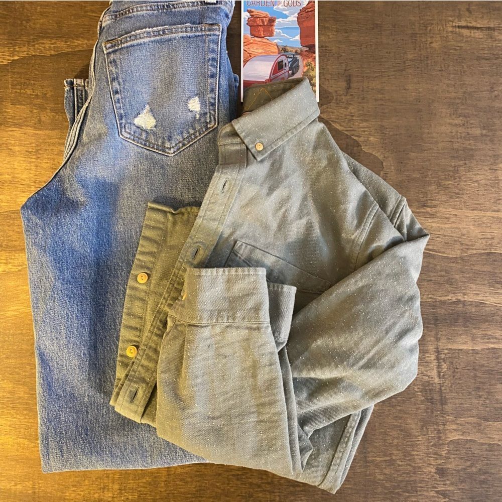 L.L. Bean Green Casual Button Down Shirt